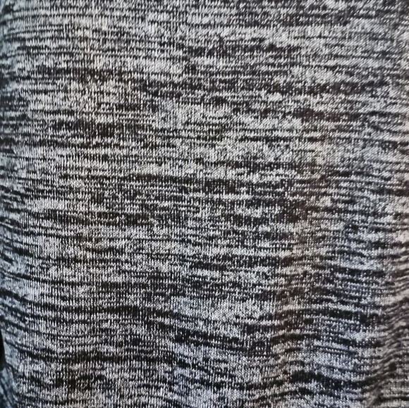 APT. 9 Sweater Open Shoulder Sz M - Picture 2 of 9